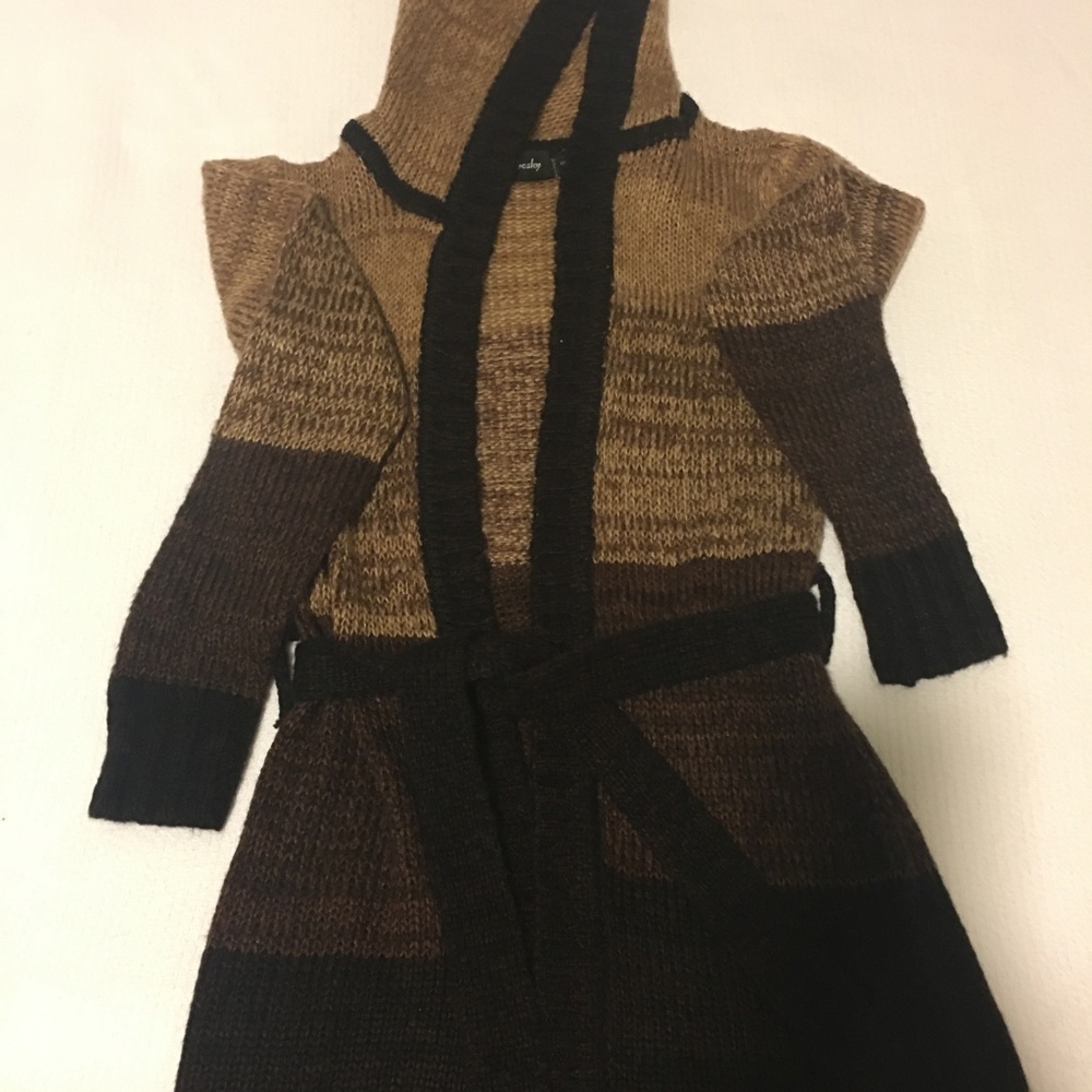 Sweater - Picture 2 of 2